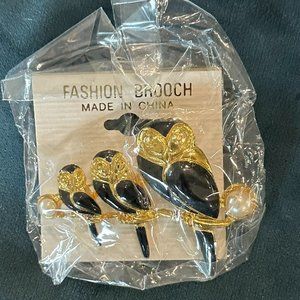 Vintage Gold Tone and Black Three Owl Bird on Branch Brooch Pin